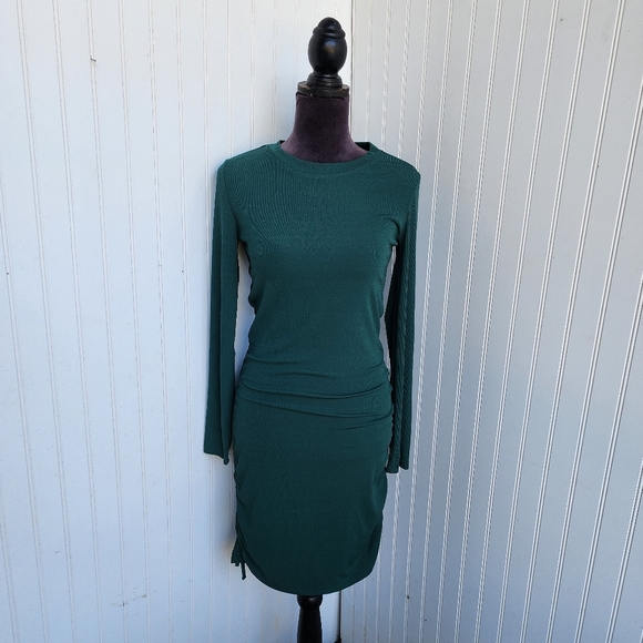 Divided H&M Knee Length Ribbed Bodycon Rutched Dress Women Long Sleeve Sz M - Picture 1 of 15